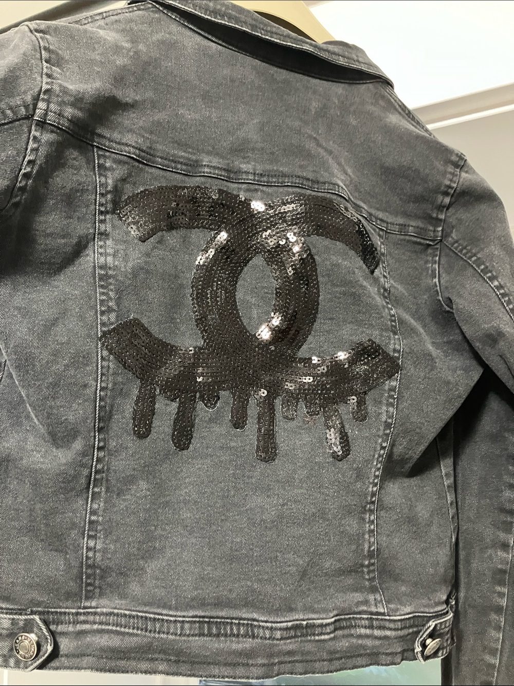 Unbranded Women’s medium, black denim jacket with CC motif